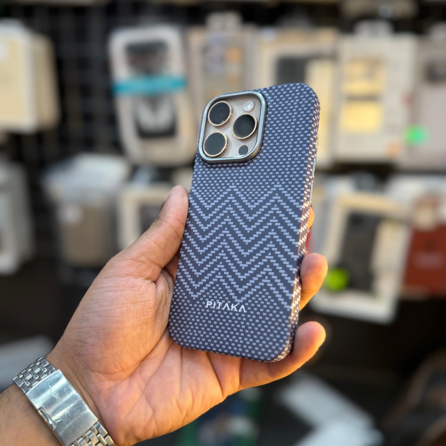 Pitaka Geometric Carbon Fiber Case