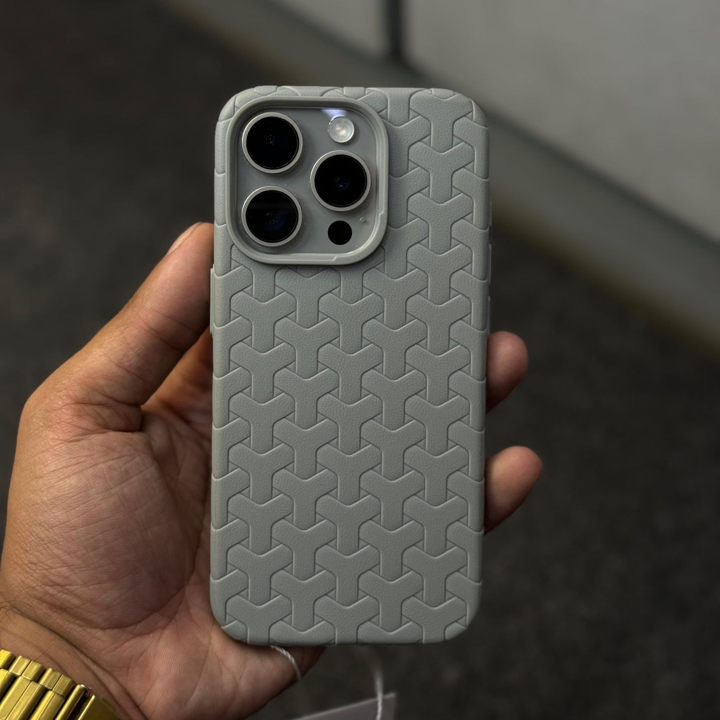 ZIGZAG Woven Silicone Super Soft Case