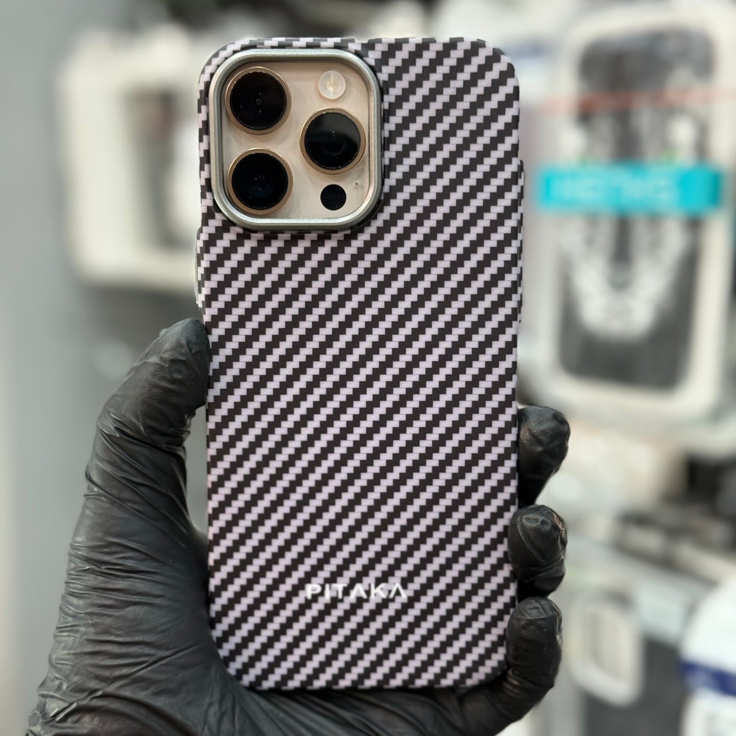 Pitaka Carbon Fiber Case